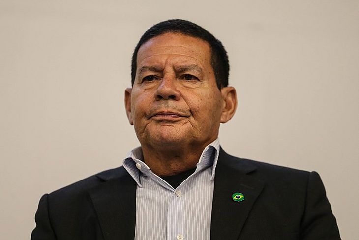 Hamilto Mourão vice de Bolsonaro