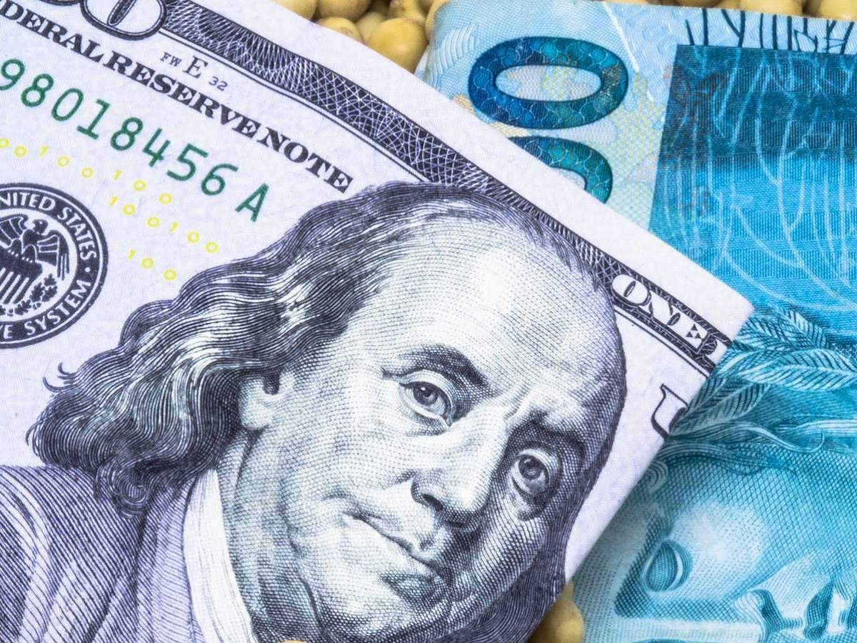 como dólar afeta a economia