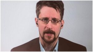 Snowden fala sobre privacidade facebook e google