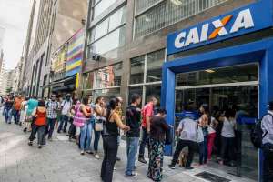 Fila em Caixa Econômica Federal