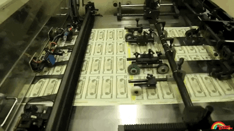 imprimindo dinheiro