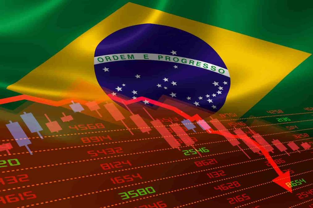 57% dos brasileiros acreditam que a economia está no “caminho errado”, diz XP