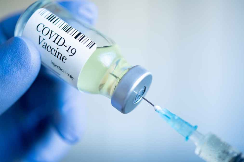 Vacinas da Covid-19 entram em testes, e Ibovespa começa a reagir