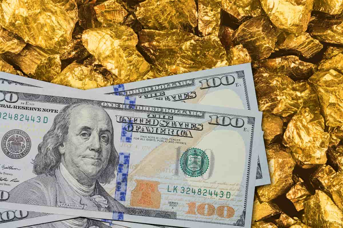 Ouro e dólar
