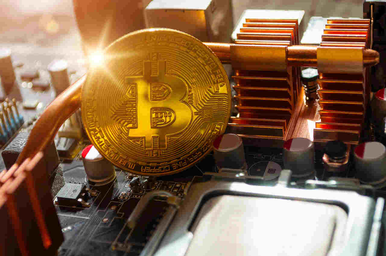 Muitas pessoas possuem uma grande experiência no mercado de criptomoedas ainda possuem dificuldades de compreender o Bitcoin e a mineração.