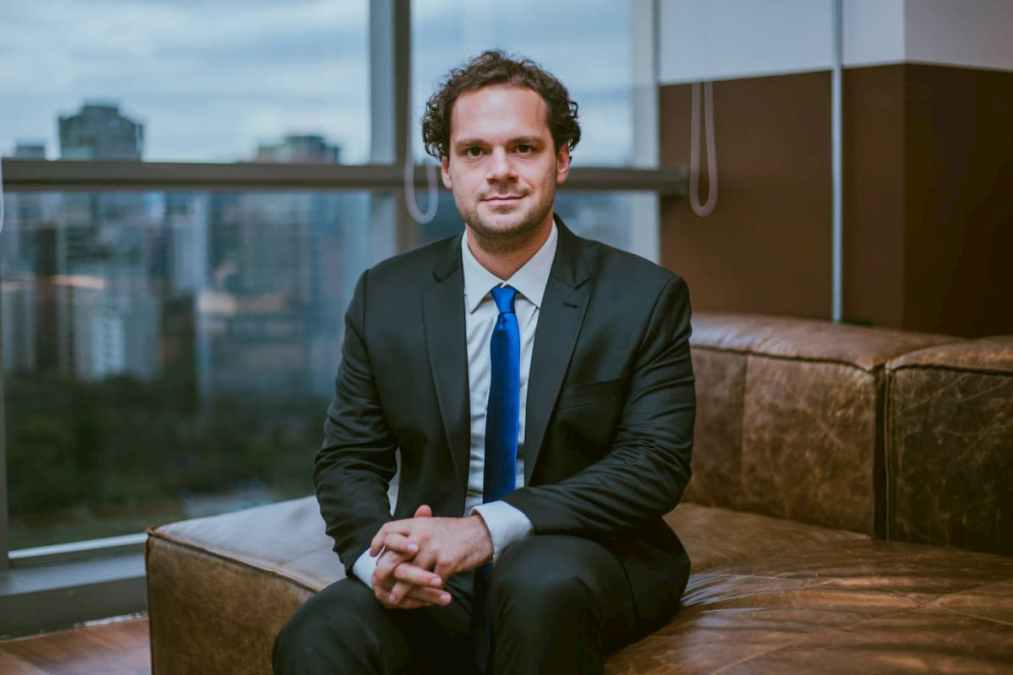 CEO da Foxbit aposta contra Tiago Reis sobre preço do Bitcoin