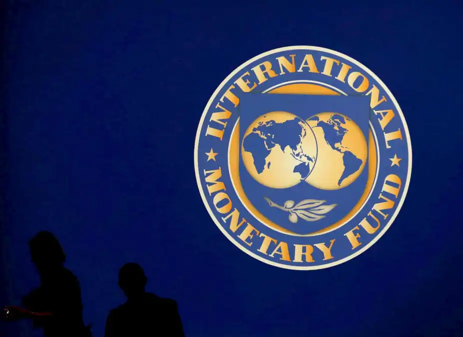 FMI está preocupado com El Salvador após país adotar bitcoin como moeda oficial