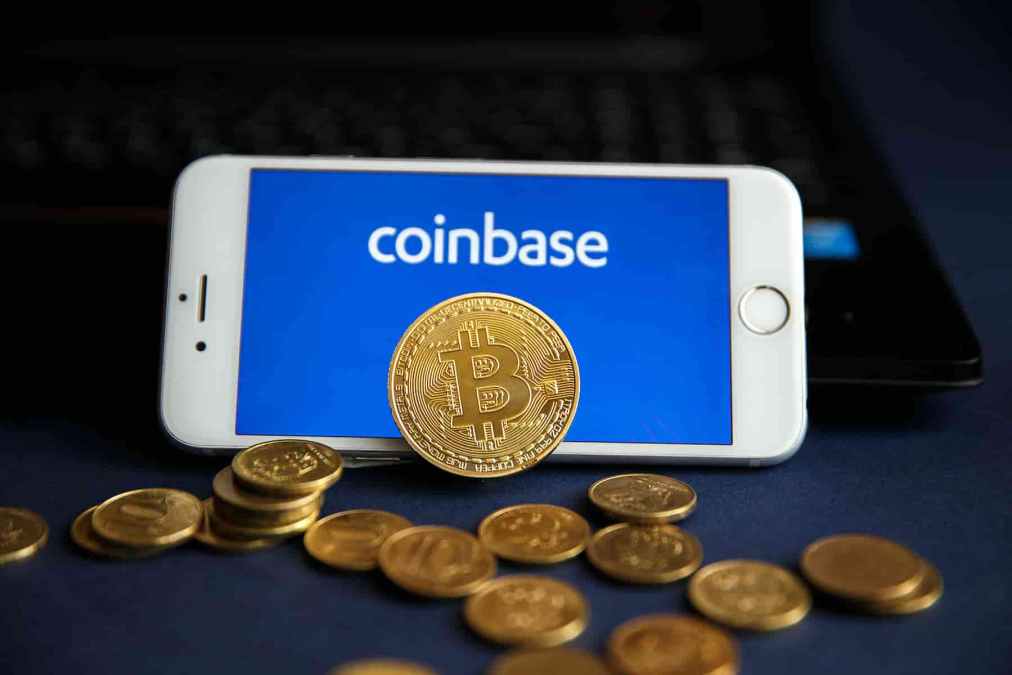 Coinbase deixa mensagem na blockchain do Bitcoin em homenagem à Satoshi