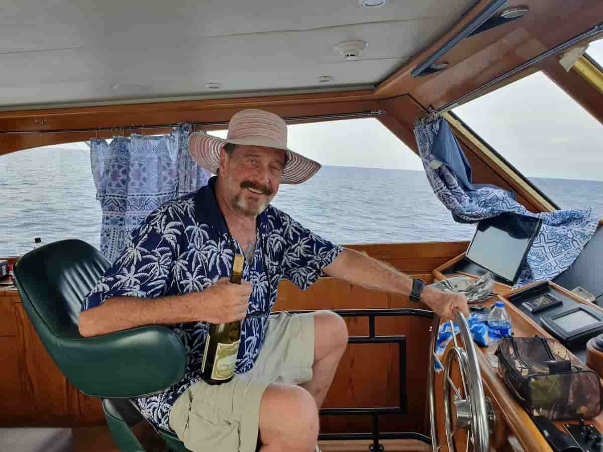 John McAfee no barco
