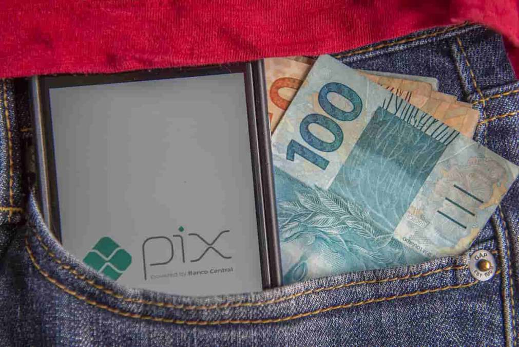 Pix terá limite de R$ 1.000 à noite a partir de 4 de outubro, Bitcoin segue ilimitado