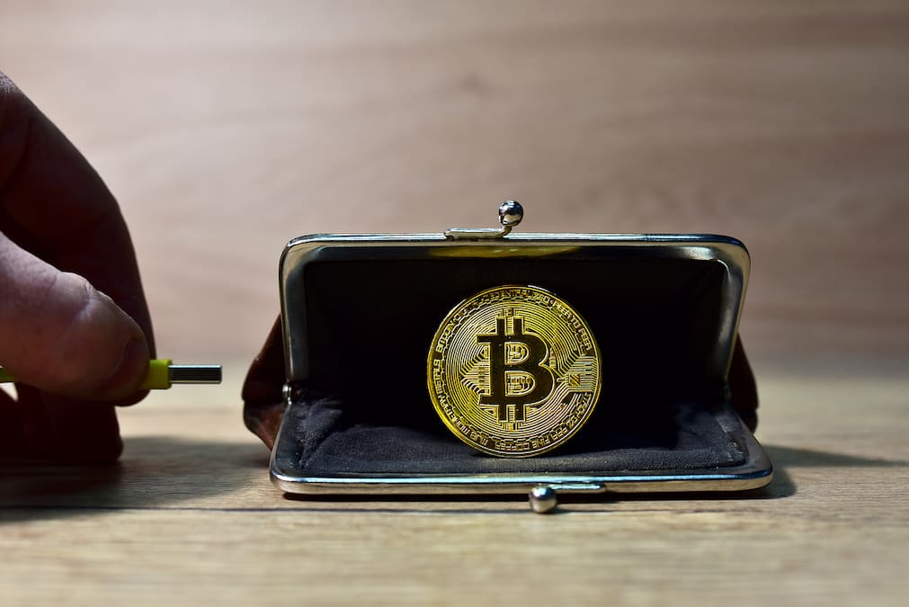 Bitcoin numa carteira fictícia