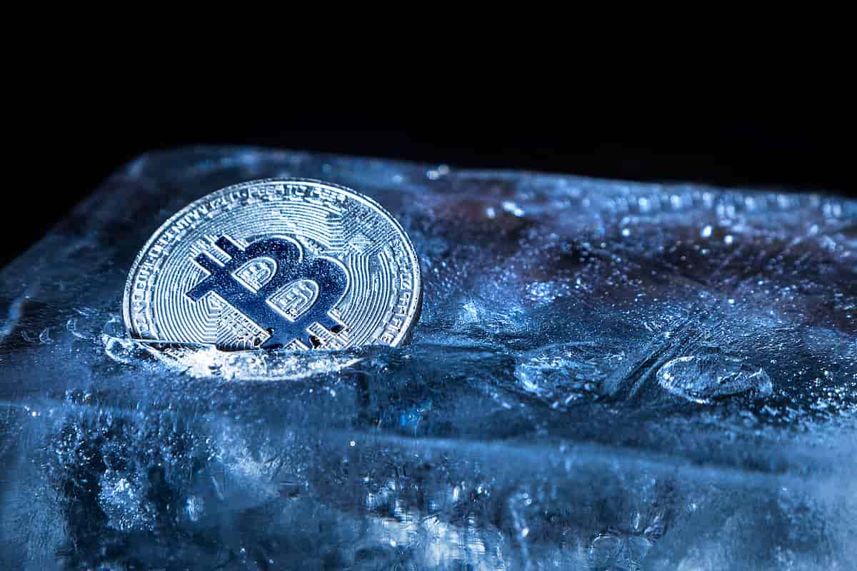 correção Bitcoin 2022 investidores inverno cripto