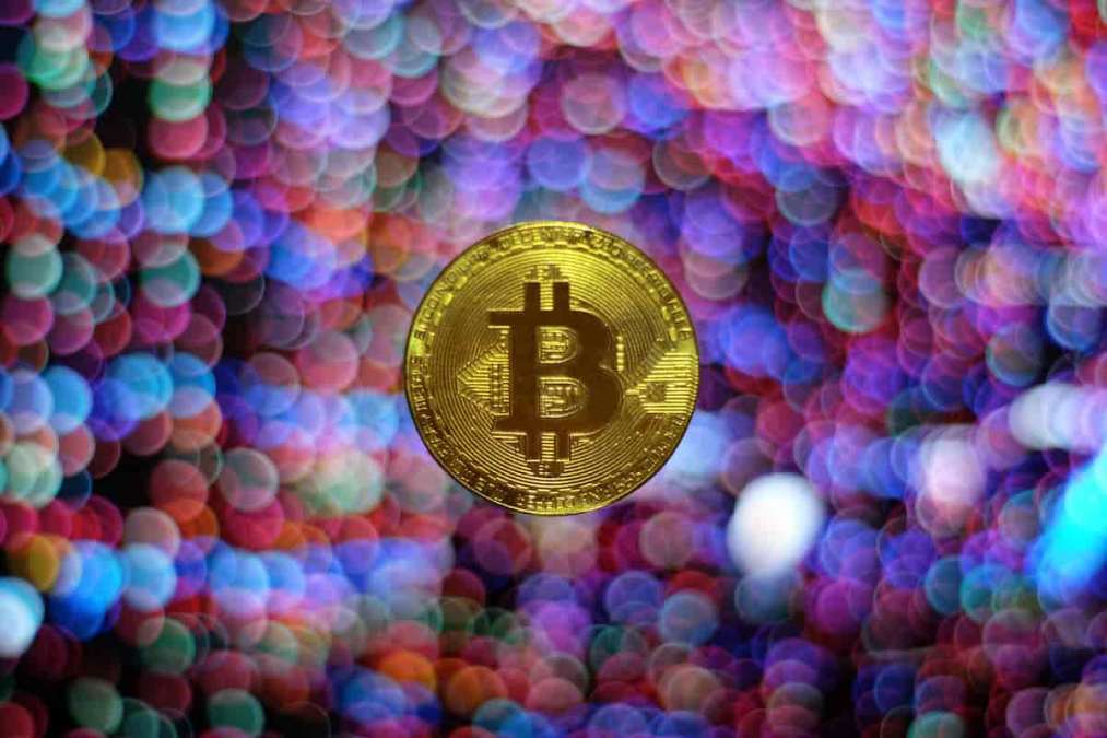 Choque de oferta pode fazer o Bitcoin subir em 2022? Veja análise