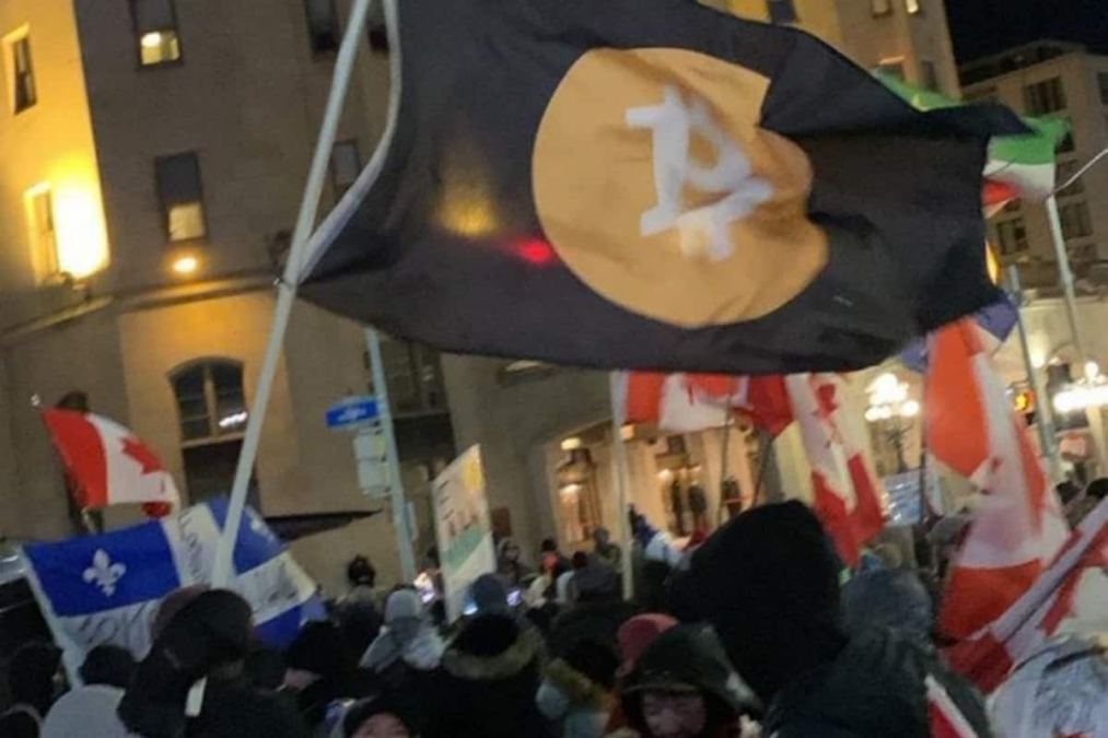 Caminhoneiros no Canadá recebem milhões em bitcoin após serem censurados por GoFundMe