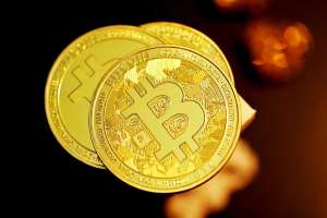 Bitcoin resiste - ouro digital