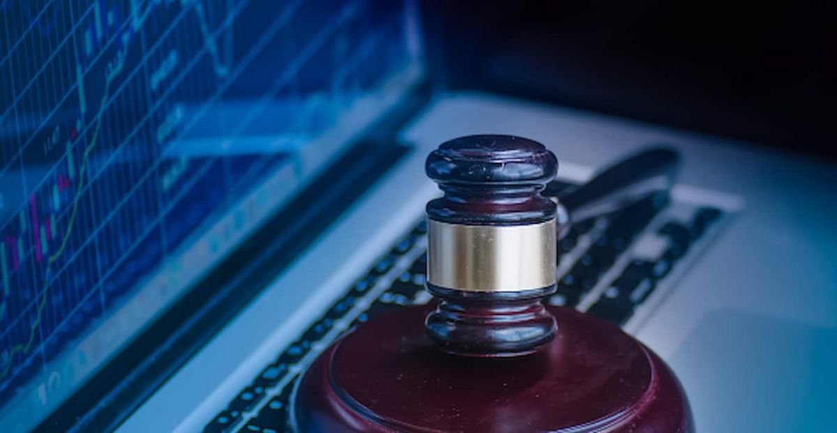 Coinbase é acusada de “Insider Trading” no tribunal da internet, veja o que aconteceu