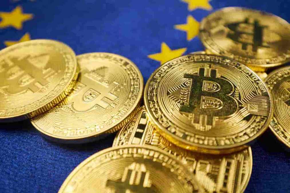 Preço do bitcoin em queda com lei contra criptomoedas votada pelo Parlamento Europeu