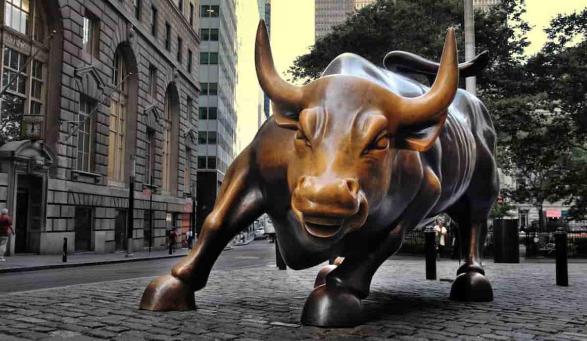 As melhores ações desta sexta-feira, segundo Wall Street