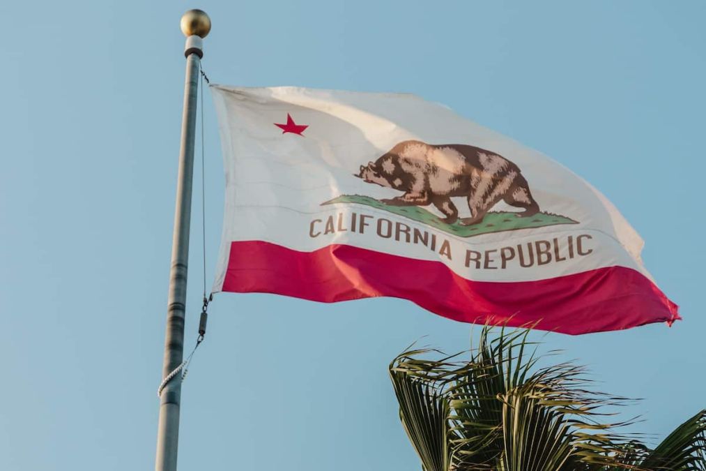 Califórnia permitirá que políticos recebam doações em Bitcoin para suas campanhas