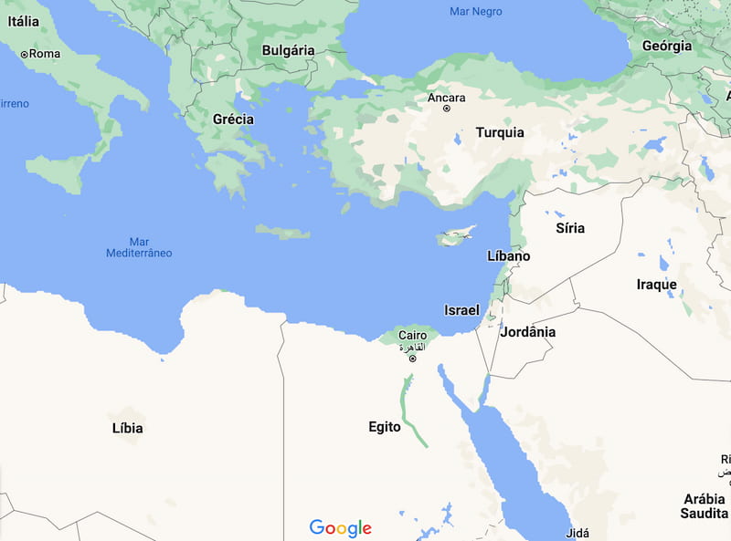 Mapa do Google mostrando a localização da Síria com outros países para referência: Itália, Grécia, Egito, Turquia, Iraque, entre outros).