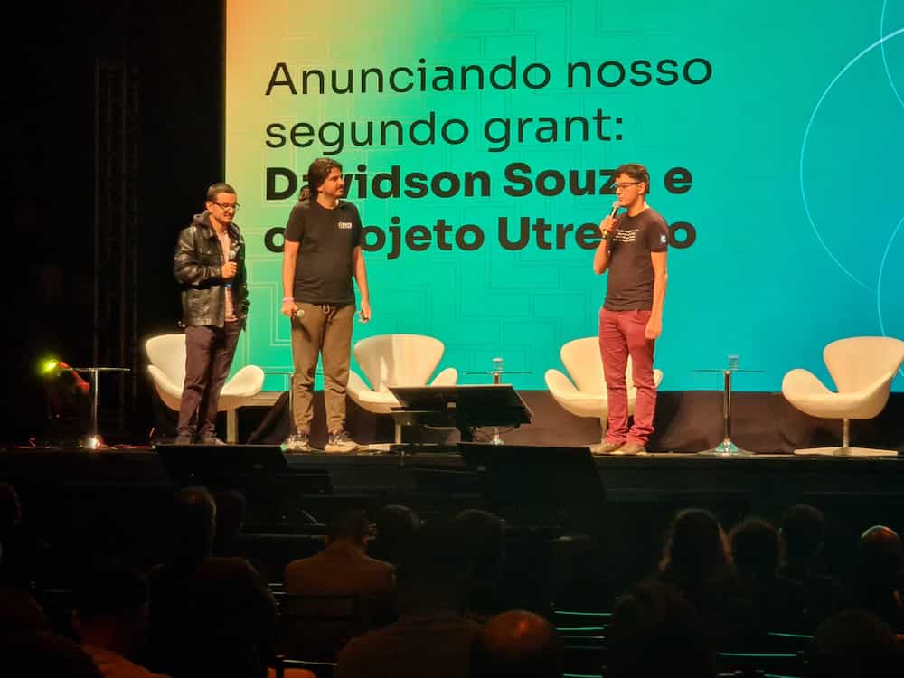Desenvolvedor brasileiro Davidson Souza na SatsConf