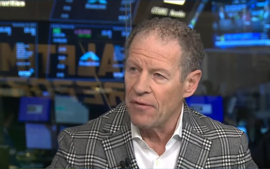 Não acredito no Bitcoin, mas estou comprando, diz diretor de investimentos