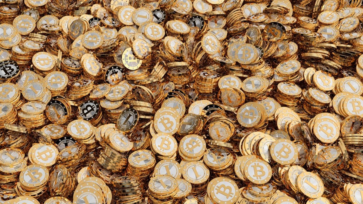 1.000 bitcoins da ‘Era Satoshi’ são movidos após 13 anos com valorização de 37.499.900%