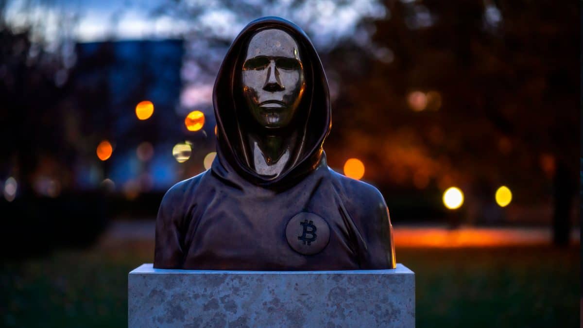 Desenvolvedores pedem que comunidade pare de procurar por Satoshi Nakamoto