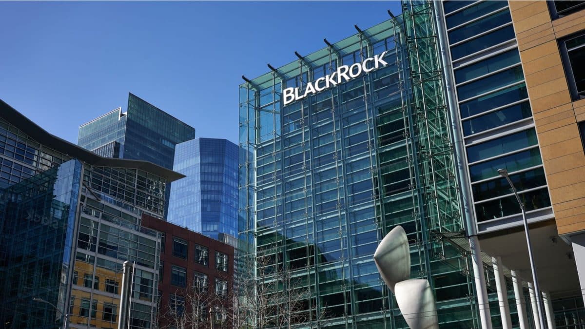 BlackRock pede aprovação da SEC para incluir Bitcoin em seu fundo de alocação global