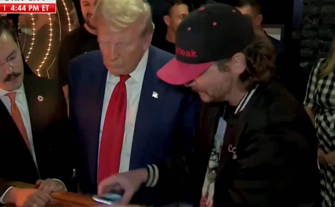 Trump paga em BTC enquanto crise se aproxima