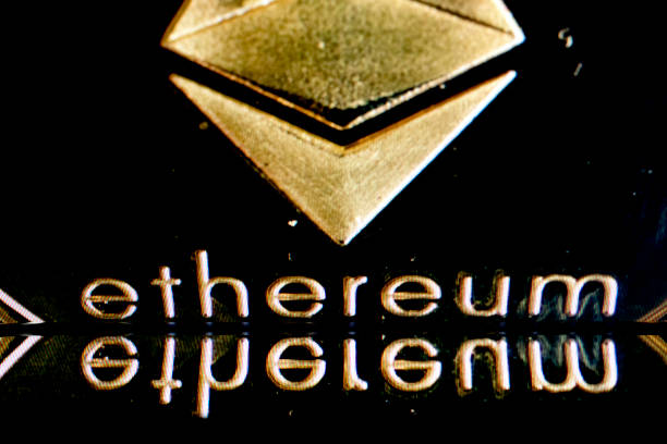 Queda no Preço do Ethereum para $2.100 Gera Medo, Mas Por Que Analistas Estão Prevendo uma Alta para $6.000? 