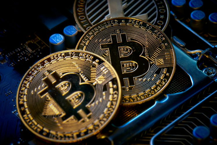 Bitcoin ainda otimista, mas $200.000 fora de questão e $137.000 à vista. 
