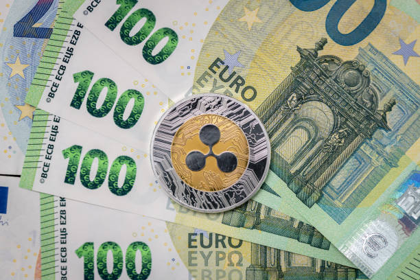 Próximo nível de rompimento está em $4,65. 