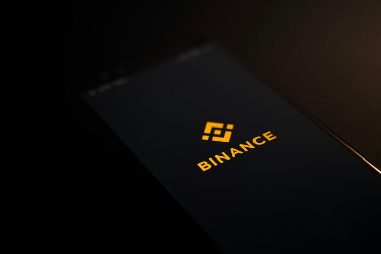 Grande Dinheiro Entra no BNB, Elevando Cripto para $801 ATH—Detalhes 