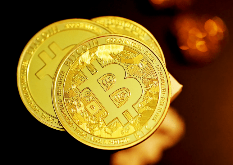 Indiana Jones do criptomundo”: como Michael Saylor trocou ouro por bitcoin. 