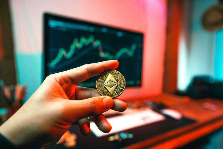 Ethereum ainda é uma pechincha? Executivo do StanChart diz que ETH está ‘barato’ e pronto para subir. 