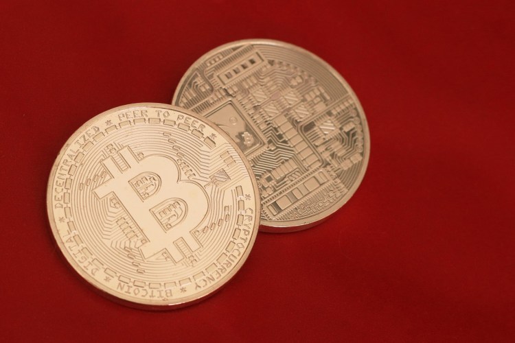 Mas o preço pode cair abaixo de $100.000? 