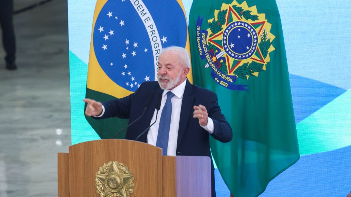 Presidente Lula envia duas servidoras para prestigiar megaevento de criptomoedas no Panamá!      