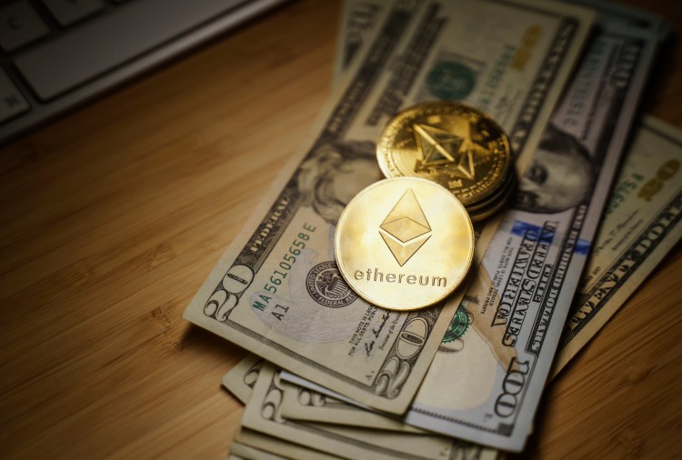 Relação de Compra-Venda de Ethereum por Tomadores Cai Criticamente—O que Aconteceu da Última Vez? 