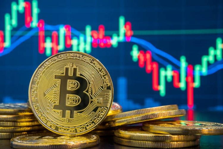 Pico do Ciclo do Bitcoin Pode se Estender até 2026, Mostra Modelo de Decaimento 
