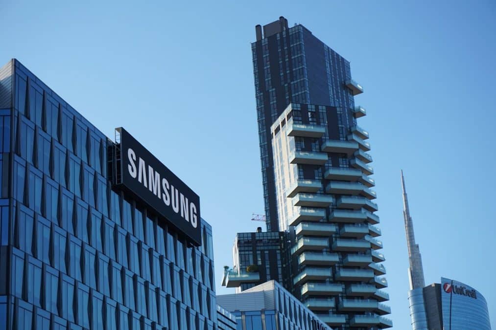 Samsung une forças com Coinbase para revolucionar o acesso a criptomoedas de milhões de usuários globalmente!      