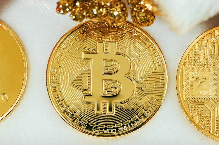 Tether Adquire $1 Bilhão em Bitcoin, Fortalecendo Estoque de $10 Bilhões 