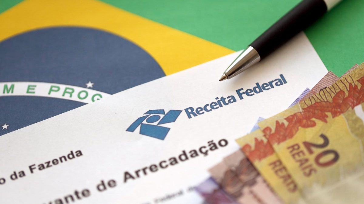 Receita Federal divulga união de 25 países para investigações de imóveis e criptomoedas      