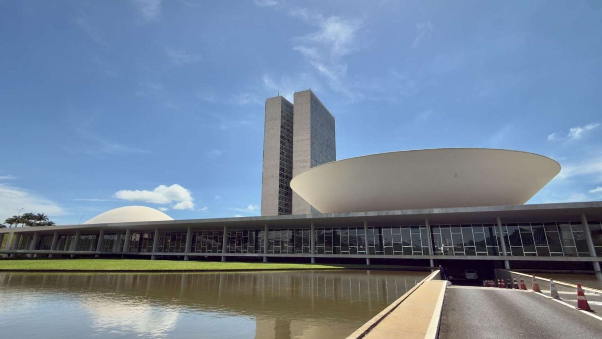 Frente Parlamentar do Livre Mercado se mobiliza diante de discussões sobre incidência de IOF em operações com ativos virtuais