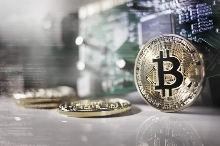Investidor perde R$ 2,1 milhões em Bitcoin e especialistas reagem: “não economize em segurança”      